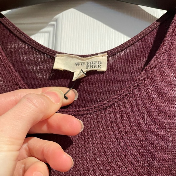 Wilfred Free peplum burgundy tank. - Picture 2 of 5